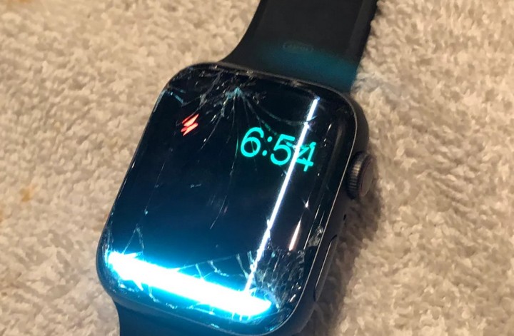 Hình ảnh minh họa màn hình Apple Watch bị hư màn hình