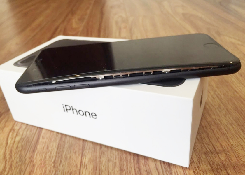 thay pin vmas iphone 7 plus